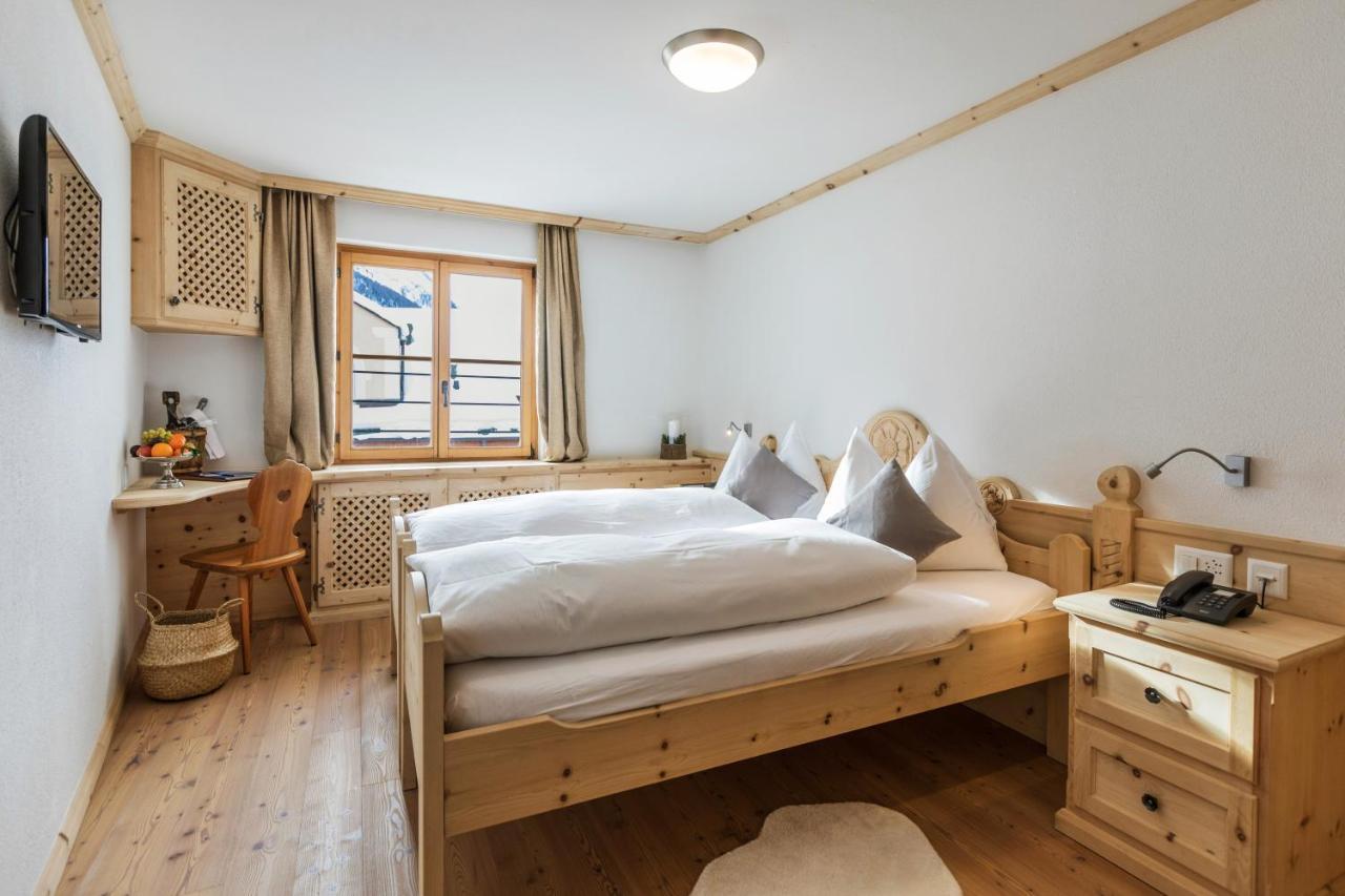 Hotel Klarer Zuoz Exteriér fotografie